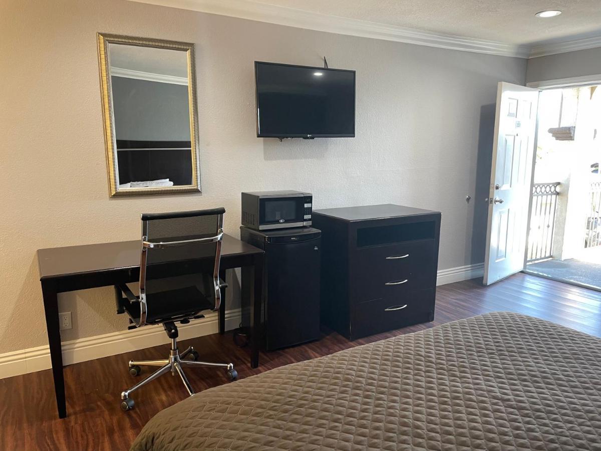 Legacy Inn & Suites Anaheim Eksteriør billede