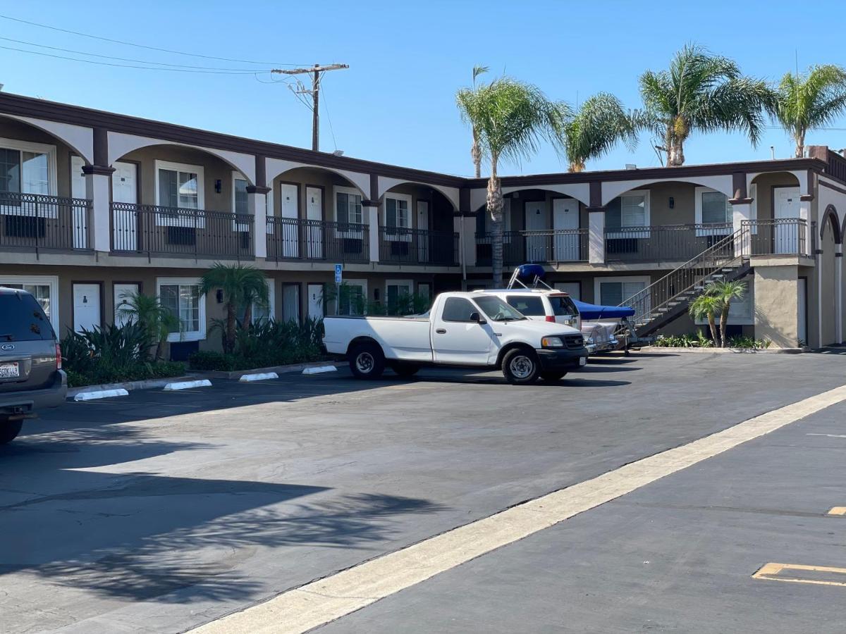 Legacy Inn & Suites Anaheim Eksteriør billede
