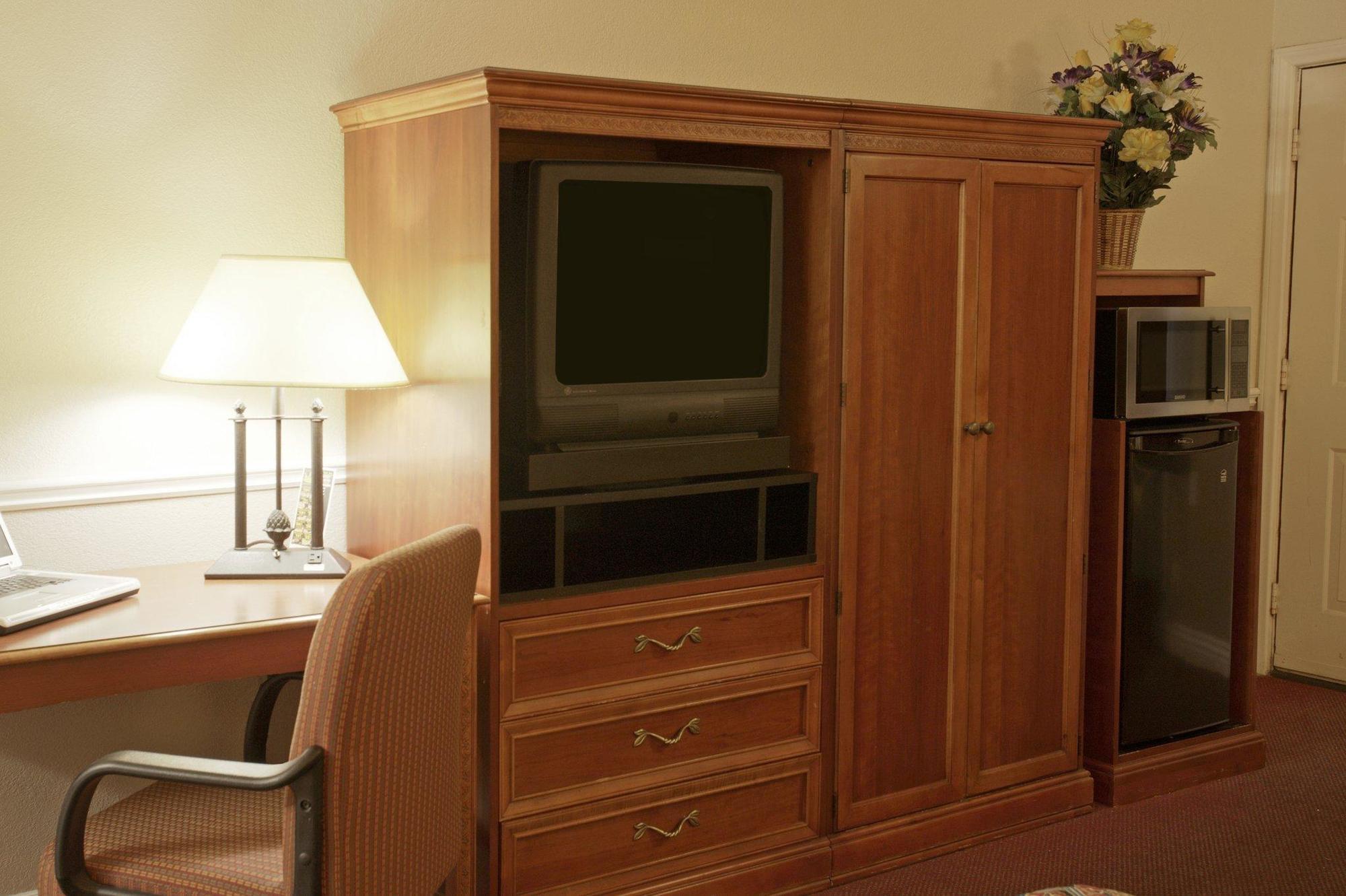 Legacy Inn & Suites Anaheim Eksteriør billede