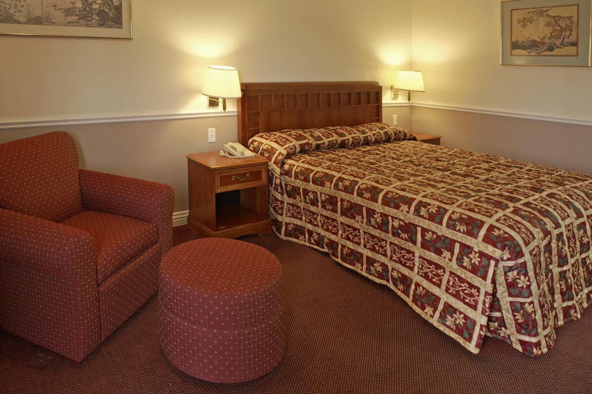 Legacy Inn & Suites Anaheim Eksteriør billede